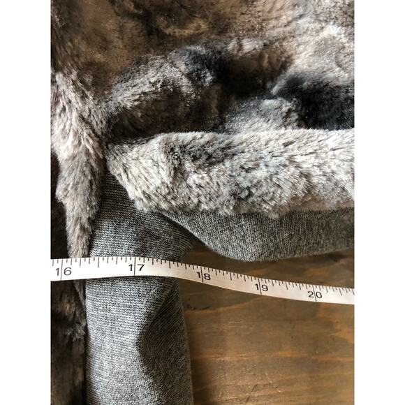 Cabi faux fur dress bomber-style jacket white/gray women's size small - Picture 6 of 9